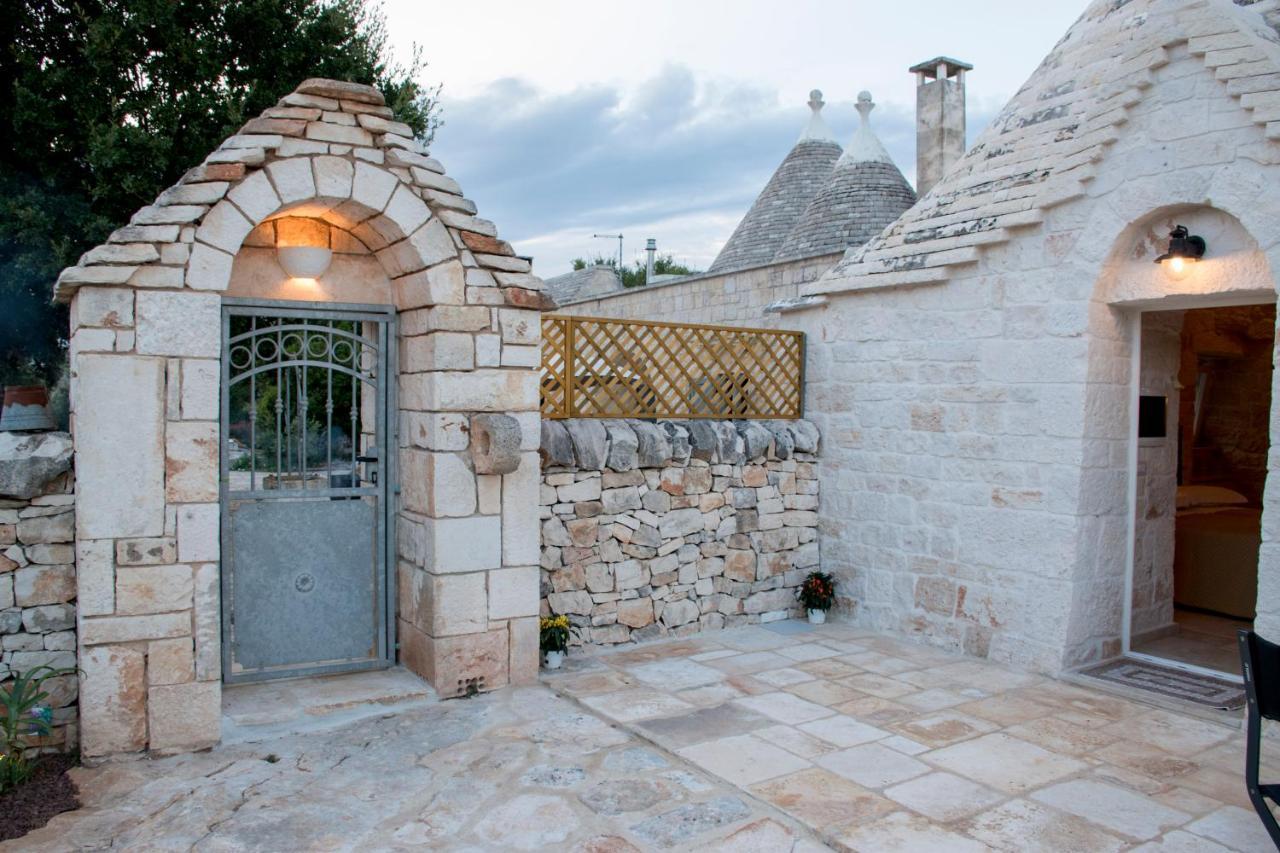 Trullo Cinquenoci Suite Locorotondo Eksteriør bilde